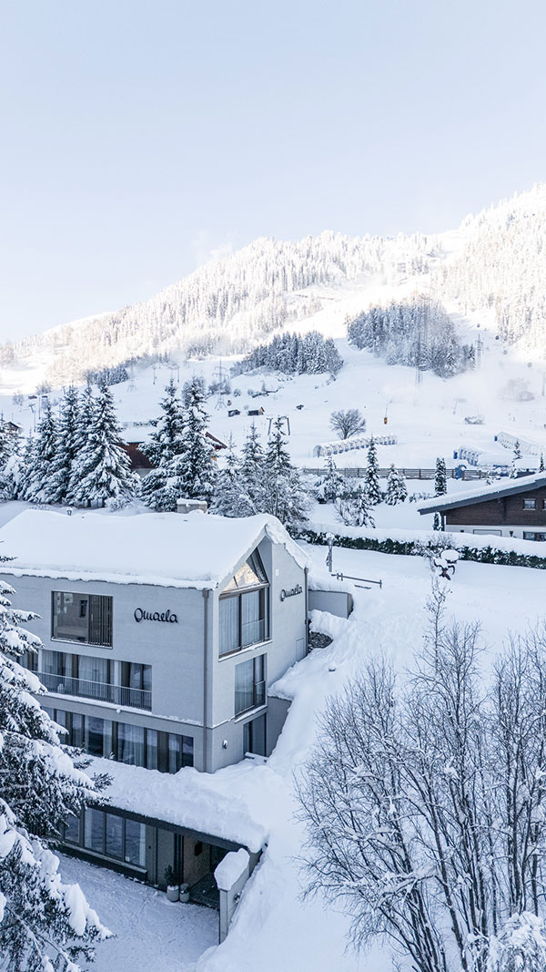 Omaela Apartments im Winter an der Skipiste